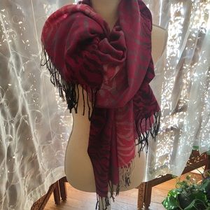 Women’s Shawl